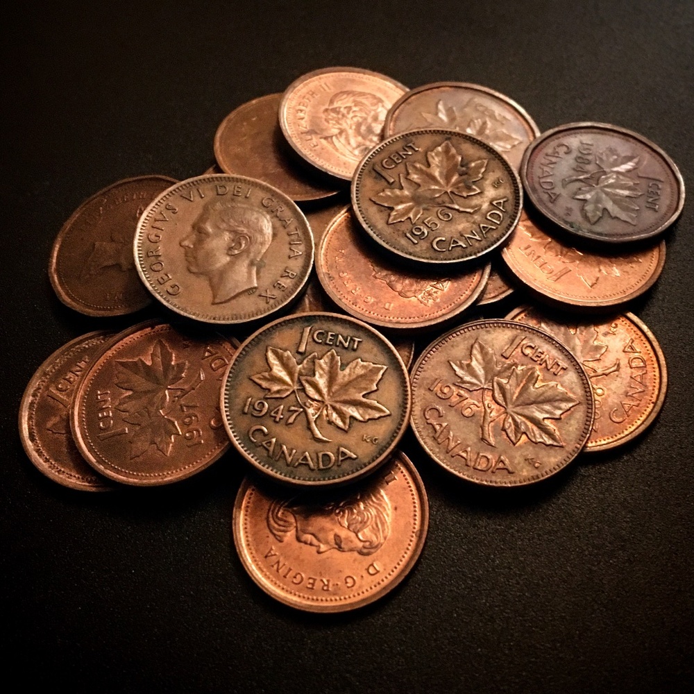 Twenty Canadian Pennies — Collection of Vintage to Modern One Cent Coins
